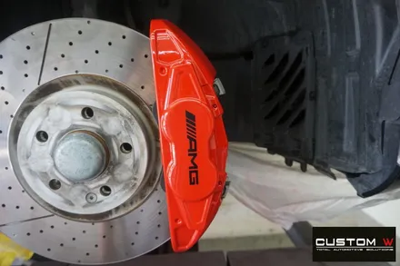 잘 못된 휠수리 도색 이력이 있는 벤츠 A45 AMG 약품 박리 후,  블랙 실버 투톤 휠도색 재작업, 레드 AMG 캘리퍼 도색 작업까지. / 용인 처인구