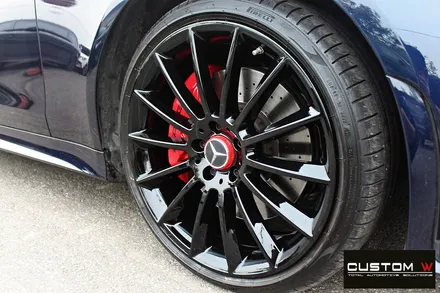 벤츠 CLS400d 휠 상처 수리 후 블랙유광 휠도색 + 레드 캘리퍼 도색 / 용인 처인구