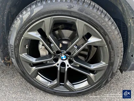 BMW G05 X5 21인치 744 휠 상처 수리 후 건메탈 유광 휠도색 / 용인 처인구