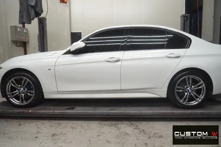 BMW F30 320i 휠 상처 수리 후, 고스트 크롬 휠도색 , 지저분한 캘리퍼 부식 녹 제거 후, 블루 컬러 도색. / 용인 처인구