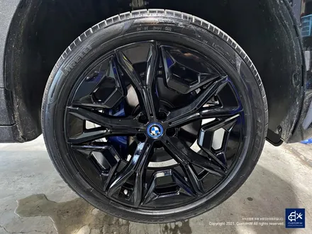 BMW iX50 휠수리 후 블랙유광 휠도색 / 용인 처인구