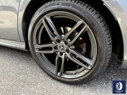 벤츠 W213 E300 AMG 라인 19인치 휠 상처 수리 후, 건메탈 그레이 휠 도색 / 용인 처인구