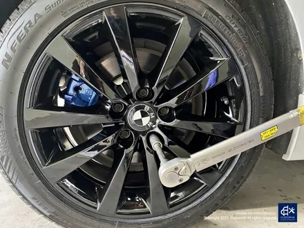 역대급 분진 제거! BMW F10 528i 휠수리 후 블랙유광 휠도색 + 블루 캘리퍼 도색 / 용인 처인구