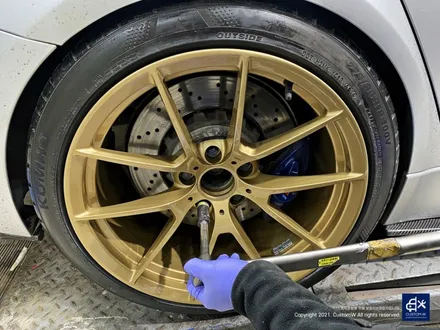 BMW F80 M3 763M 휠도색 불량 재작업 약품 박리 후 페라리 골드 유광 휠도색 / 용인 처인구