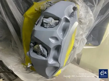 아우디 인증 중고차 상품화 작업  A8L(롱바디)  55TFSI CNC 다이아몬드 커팅 가공을 이용한 블랙 폴리시 휠 커스텀 도색 작업 그리고 블랙 캘리퍼 도색 작업까지_! / 용인 처인구