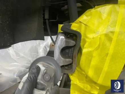 벤츠 GLA200 타 업체 휠수리 도색 불량 재작업 / 약품 박리 (페인트 제거) 후, 건메탈 그레이 휠도색 + 부식 제거 후, 블랙 캘리퍼도색 / 용인 처인구