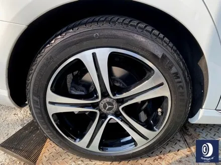 벤츠 W213 E300 18인치 휠 상처 수리 후, 다이아몬드 커팅 가공을 이용한 블랙 폴리시 휠 만들기_! / 용인 처인구