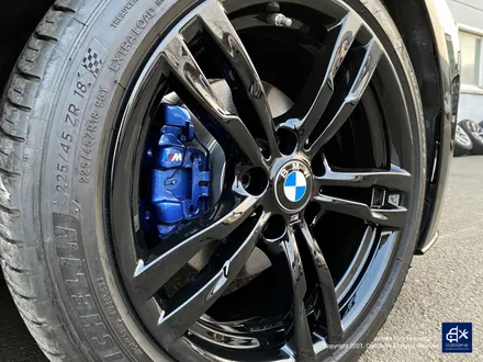 휠, 캘리퍼 모두 새 옷을 입히자! BMW 320i 휠수리 후 블랙유광 휠도색 + 블루 캘리퍼 도색 / 용인 처인구