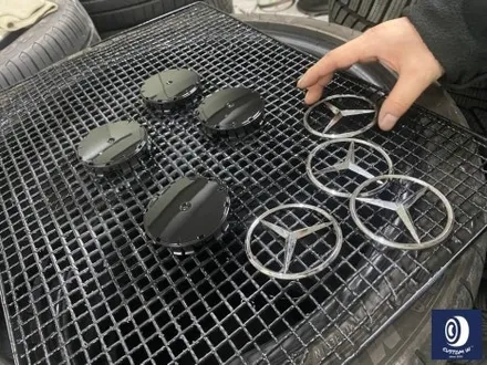 벤츠 C43 AMG 휠 상처 수리 후, 다이아몬드 커팅 가공을 이용한 블랙 폴리시 투톤 휠 커스텀 도색 / 용인 처인구