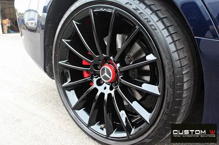벤츠 CLS400d 휠 상처 수리 후 블랙유광 휠도색 + 레드 캘리퍼 도색 / 용인 처인구