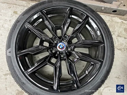 BMW i4 M50 기존 도색 제거 약품 박리 후, 블랙 폴리시 휠 + 블루 캘리퍼 도색 / 용인 처인구