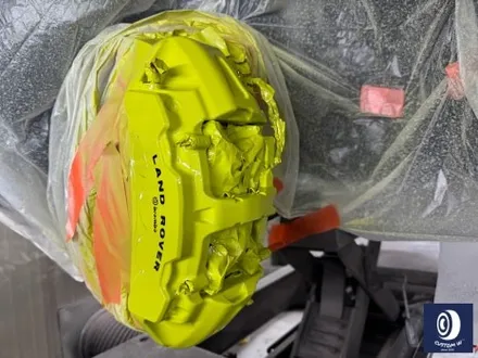 레인지로버 P530 신차 출고 작업 22인치 블랙 유광 휠도색 +  Brembo Octyma SV 리미티드 에디션 브렘보 옥티마 옐로우 컬러 캘리퍼 도색 / 용인 처인구