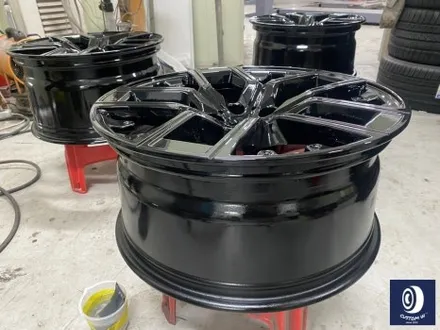BMW 휠.. 왜 이렇게 만들까... 휠에 장착된 플라스틱 커버는 무슨 의미가 있나? 경량화? 디자인? 신형 740D 신0차 출고 작업 휠 커버 + 휠 블랙 도색 + 캘리퍼  도색 / 용인 처인구