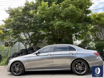 벤츠 W213 E300 AMG 라인 19인치 휠 상처 수리 후, 건메탈 그레이 휠 도색 / 용인 처인구