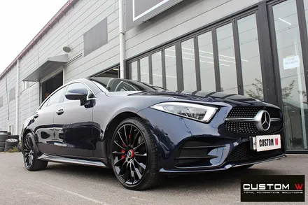 벤츠 CLS400d 휠 상처 수리 후 블랙유광 휠도색 + 레드 캘리퍼 도색 / 용인 처인구