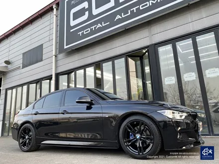 휠, 캘리퍼 모두 새 옷을 입히자! BMW 320i 휠수리 후 블랙유광 휠도색 + 블루 캘리퍼 도색 / 용인 처인구