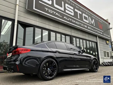 BMW F90 M5 706M 휠수리 후 블랙유광 휠도색 / 용인 처인구