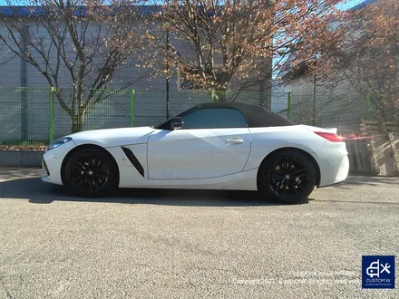 따뜻한 봄에 오픈 에어링의 기쁨을 누릴 수 있는 BMW G29 Z4 20i 휠 상처 수리 후, 유광 블랙 휠도색 그리고 블루 캘리퍼 도색까지_! / 용인 처인구