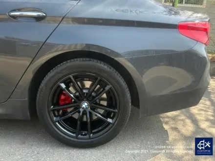 BMW G30 520D 휠 상처 수리 후, 유광 블랙 휠도색 그리고 레드 캘리퍼 도색 작업까지_! / 용인 처인구