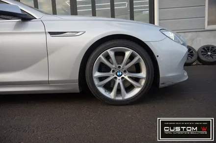 BMW 650i 컨버터블 잘못된 휠수리 이력. 박리후, 다이아몬드 컷팅 휠수리 , 심각한 부식 캘리퍼 녹 제거후, 부식방지 방청 ,코팅 효과 겸비한 캘리퍼 도색 작업 까지.! / 용인 처인구
