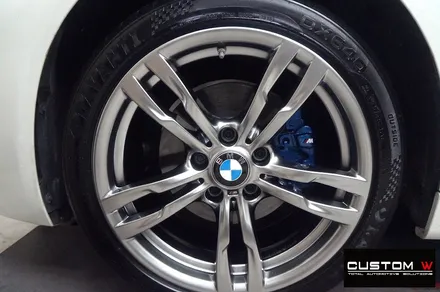 BMW F30 320i 휠 상처 수리 후, 고스트 크롬 휠도색 , 지저분한 캘리퍼 부식 녹 제거 후, 블루 컬러 도색. / 용인 처인구