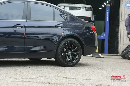 갓 나온 신차급 BMW320D 블랙유광 휠도색 / 용인 처인구