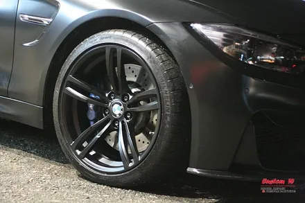 BMW M4 맷블랙(블랙무광) 휠도색으로 바디와 완벽한 조화를 맞추다. / 용인 처인구