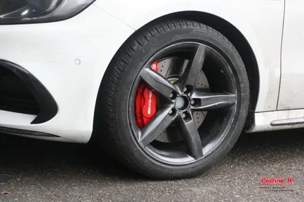 새차도 휠도색&캘리퍼도색을 한다. 강력한 포켓머신! A45 AMG 신차에요! / 용인 처인구