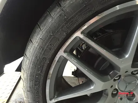 ML의 후속 벤츠 GLE 63AMG 다이아몬드컷팅 휠수리, 63S AMG 캘리퍼처럼 레드로 캘리퍼도색. / 용인 처인구