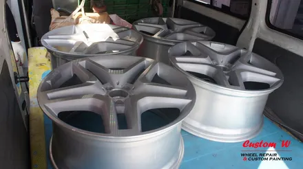 거대한 덩치의 캐나다에서 넘어온 GL 350 BLUETEC 차량의 다이아몬드컷팅 휠수리(건메탈폴리쉬로 변경) / 용인 처인구