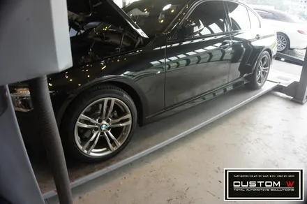 F30 BMW 320I 휠수리 후 블랙유광 휠도색, 레드 캘리퍼도색. / 용인 처인구