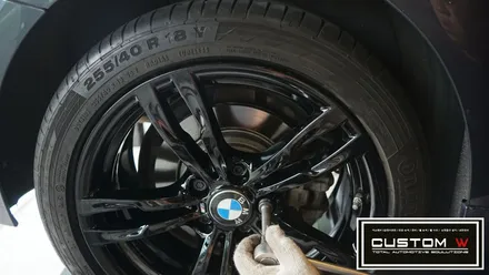 BMW 420d 쿠페 441M 휠 상처수리 후 블랙유광 휠도색, 얼라인먼트 교정. / 용인 처인구