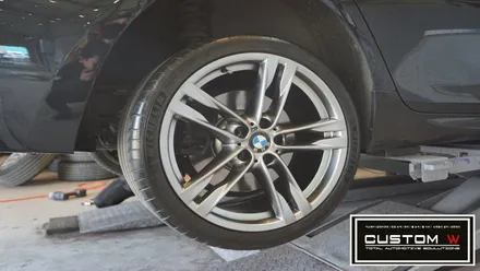 BMW 640d 블랙유광 휠도색, 고스트크롬 휠도색 2가지 컬러 휠도색 작업 함께 보기. / 용인 처인구