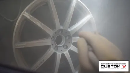 벤츠 C217 S63AMG 쿠페 더욱 강력한 퍼포먼스 스타일링을 위한 블랙유광 휠도색, 레드 캘리퍼도색. / 용인 처인구