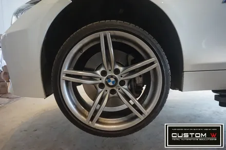 BMW Z4 부식 녹 제거후, 캘리퍼 도색 그리고 잘못된 휠도색 이력 박리후, 하이퍼 실버 휠도색 재작업. 커스텀W / 용인 처인구