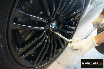 BMW G30 530i 664M 휠 상처 수리 후,블랙유광 휠도색.커스텀W / 용인 처인구