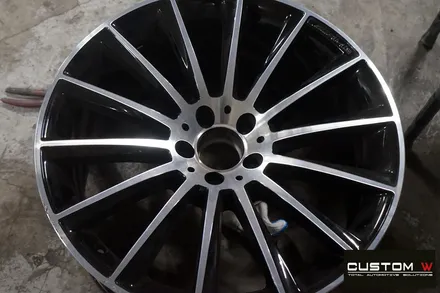 벤츠 GLC300 20인치 마차휠 상처 수리 후, 다이아몬드 컷팅 수리 휠복원 그리고 AMG 레드 캘리퍼 도색 작업 까지.! / 용인 처인구