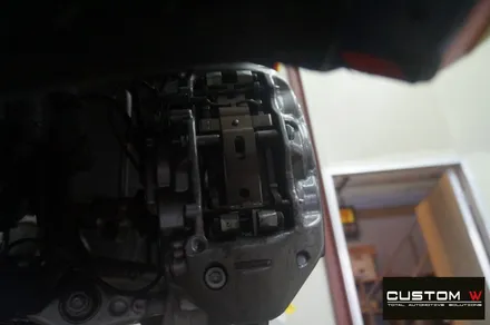 매일 같이 입고 되는  벤츠 GT43 AMG 4 도어 골드 캘리퍼 도색, 하이그로시 블랙 검정 유광 휠도색. / 용인 처인구
