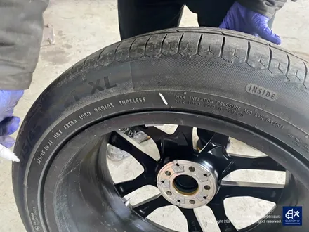 벤츠 GLE53 AMG 블랙유광 휠도색 + 레드 캘리퍼 도색 / 용인 처인구