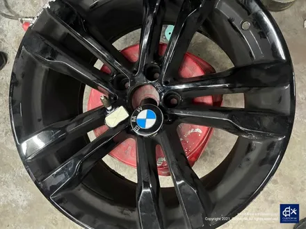 BMW X5 50d 휠수리 후 블랙유광 휠도색 / 용인 처인구