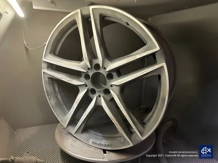 벤츠 E63 AMG 휠 교환 후 블랙유광 휠도색 / 용인 처인구
