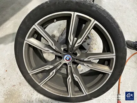 BMW X6 M50i 747M 블랙유광 휠도색 / 용인 처인구