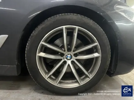 BMW G30 520D 휠 상처 수리 후, 유광 블랙 휠도색 그리고 레드 캘리퍼 도색 작업까지_! / 용인 처인구