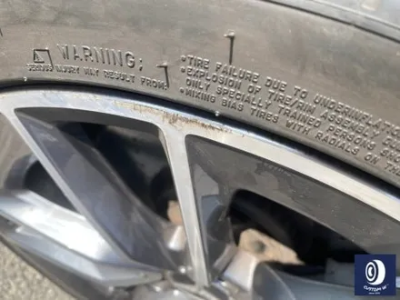 벤츠 C43 AMG 휠 상처 수리 후, 다이아몬드 커팅 가공을 이용한 블랙 폴리시 투톤 휠 커스텀 도색 / 용인 처인구