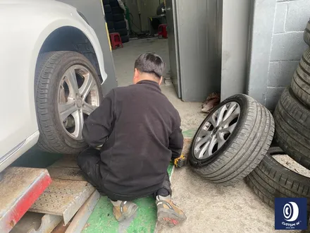 벤츠 W213 E300 휠 상처 수리 후, 깔끔하게 실버 휠 복원 도색_! / 용인 처인구