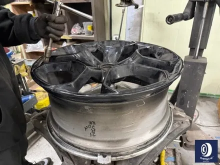 람보르기니 우라칸 LP610 조수석 앞 휠 상처 수리 후, 하이그로시 블랙 휠 복원 도색 / 용인 처인구