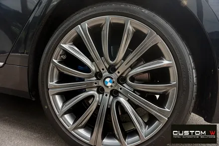 BMW G12 750LI 휠상처 수리 후, 고스트 크롬 휠도색 그리고 지저분한 캘리퍼 분진 / 부식 녹 제거후,  깔끔하게 캘리퍼 도색 까지.! / 용인 처인구