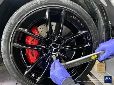 벤츠 C43 AMG 블랙유광 휠도색 + 레드 캘리퍼 도색 / 용인 처인구