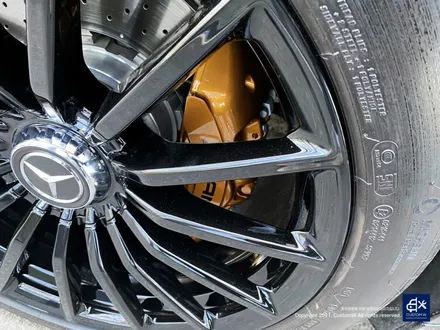 벤츠 GT43 AMG 블랙유광 휠도색 & 카본 세라믹 골드 캘리퍼도색 / 용인 처인구