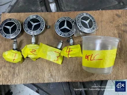 타 업체 잘못된 수리 도색 이력이 있는 벤츠 GLC220D 제거 후, 블랙 유광 휠도색 재작업 + 지저분한 캘리퍼 고착된 분진 및 부식 제거 후, 캘리퍼 도색 / 용인 처인구